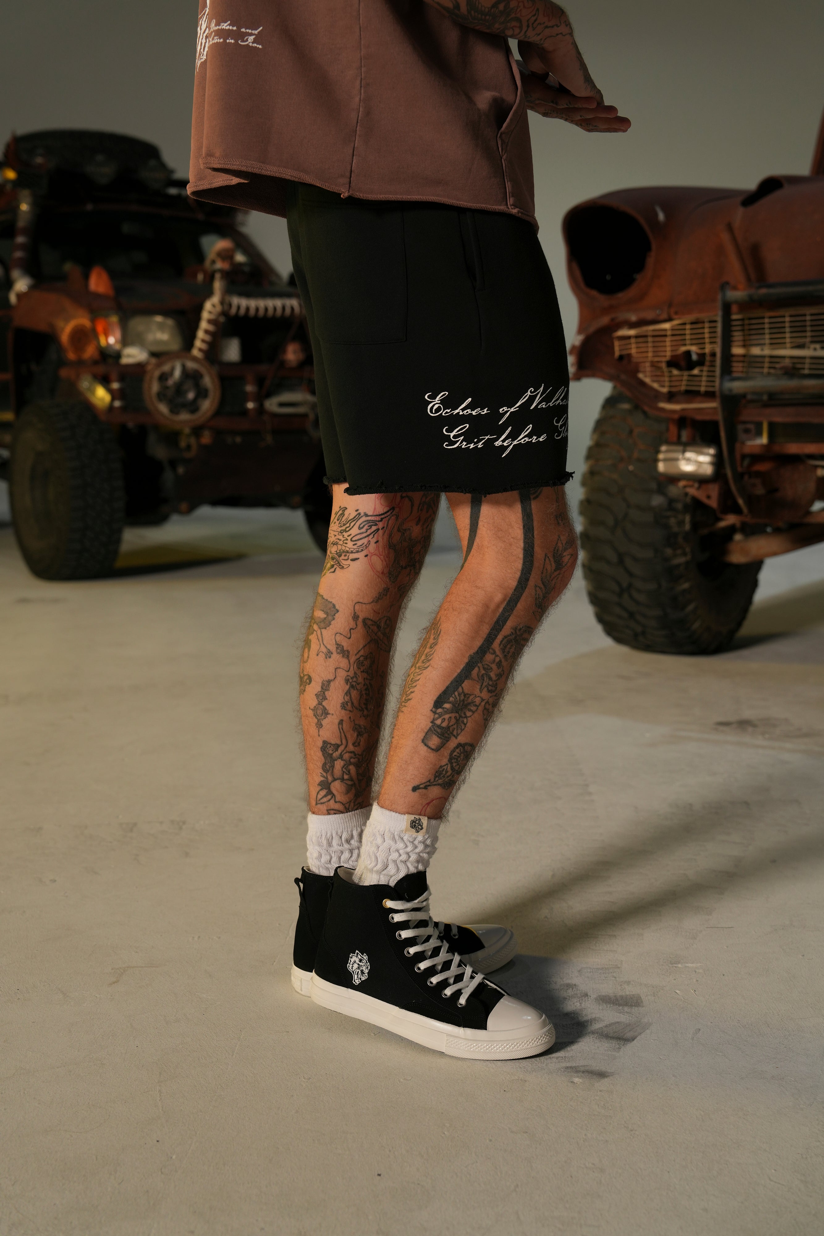 Wolf Iron V2 Raw Cut Sweat Shorts – Unisex Black