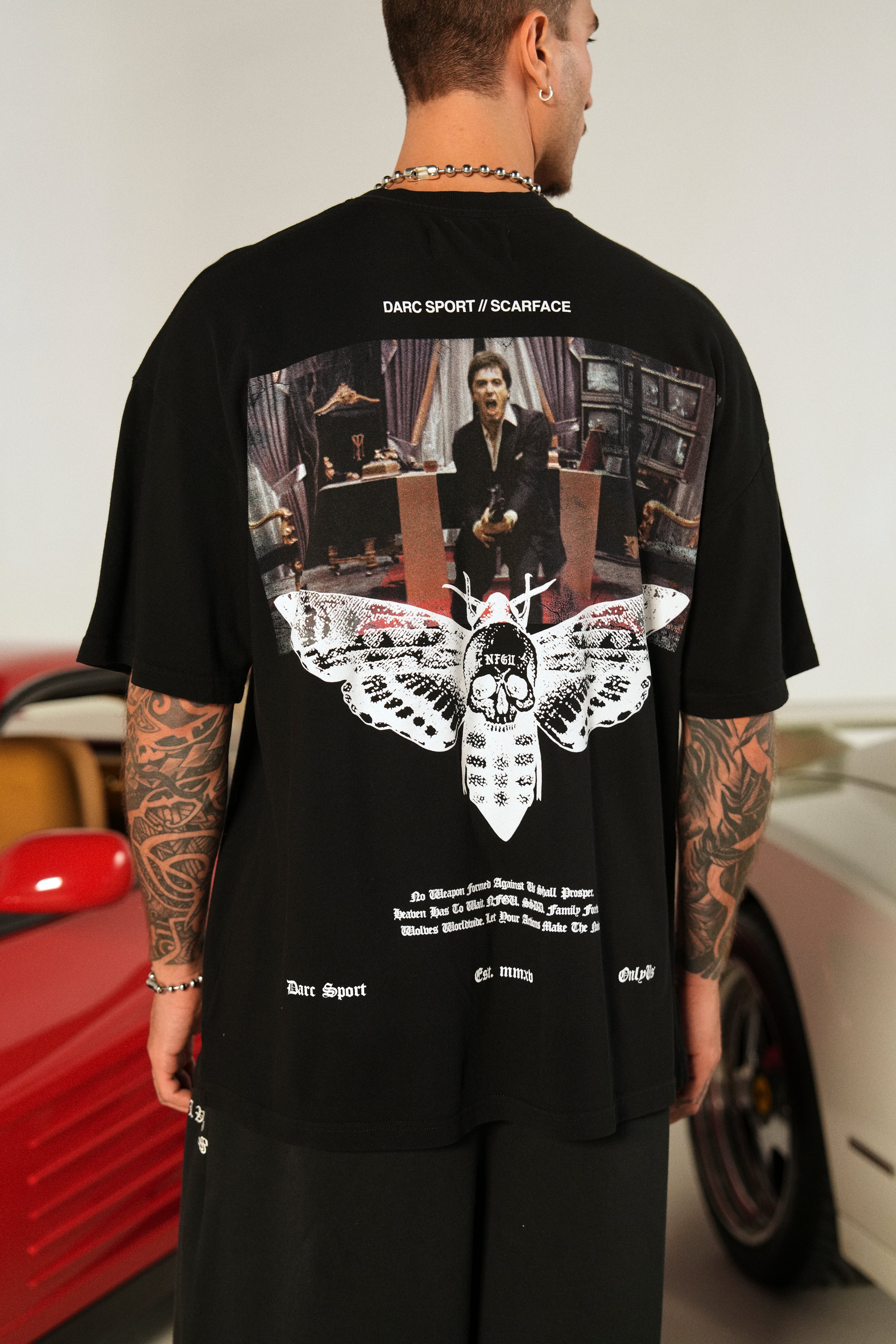 Black Premium Oversized T-Shirt – Relaxed Fit