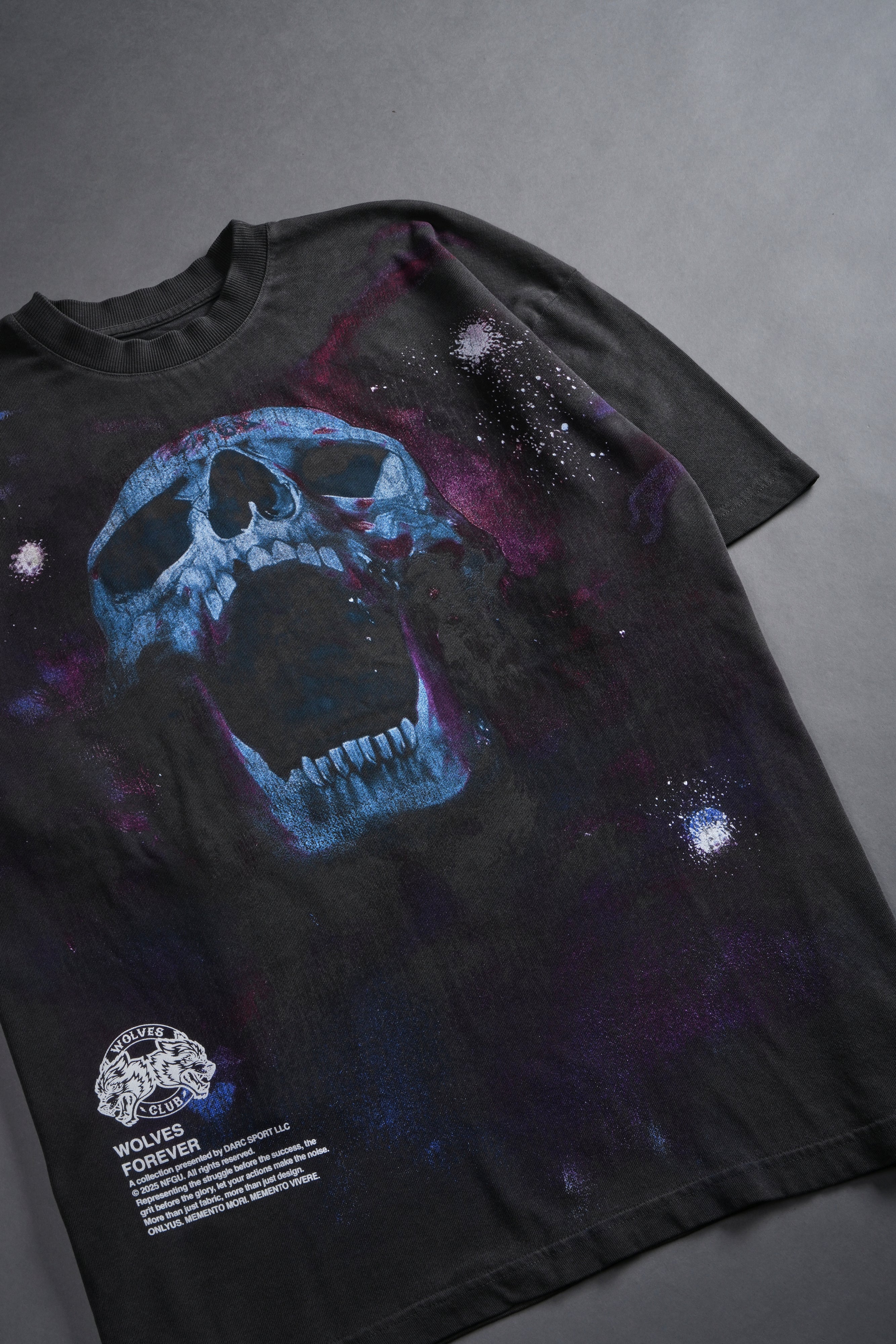 Premium Oversized Wolf Gray Tee - World Of Darcness