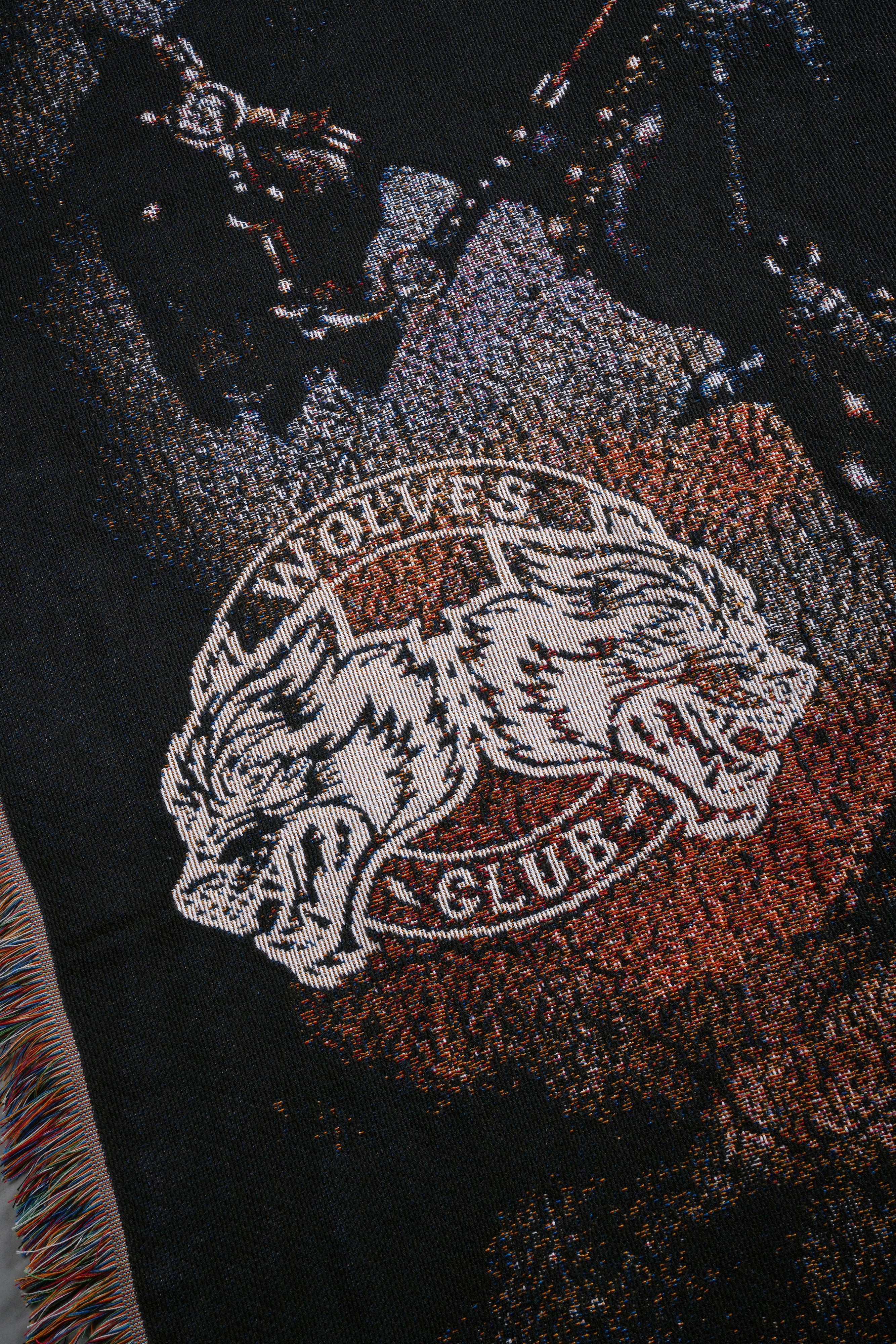 Black Elysium Tapestry Blanket – Cozy & Stylish