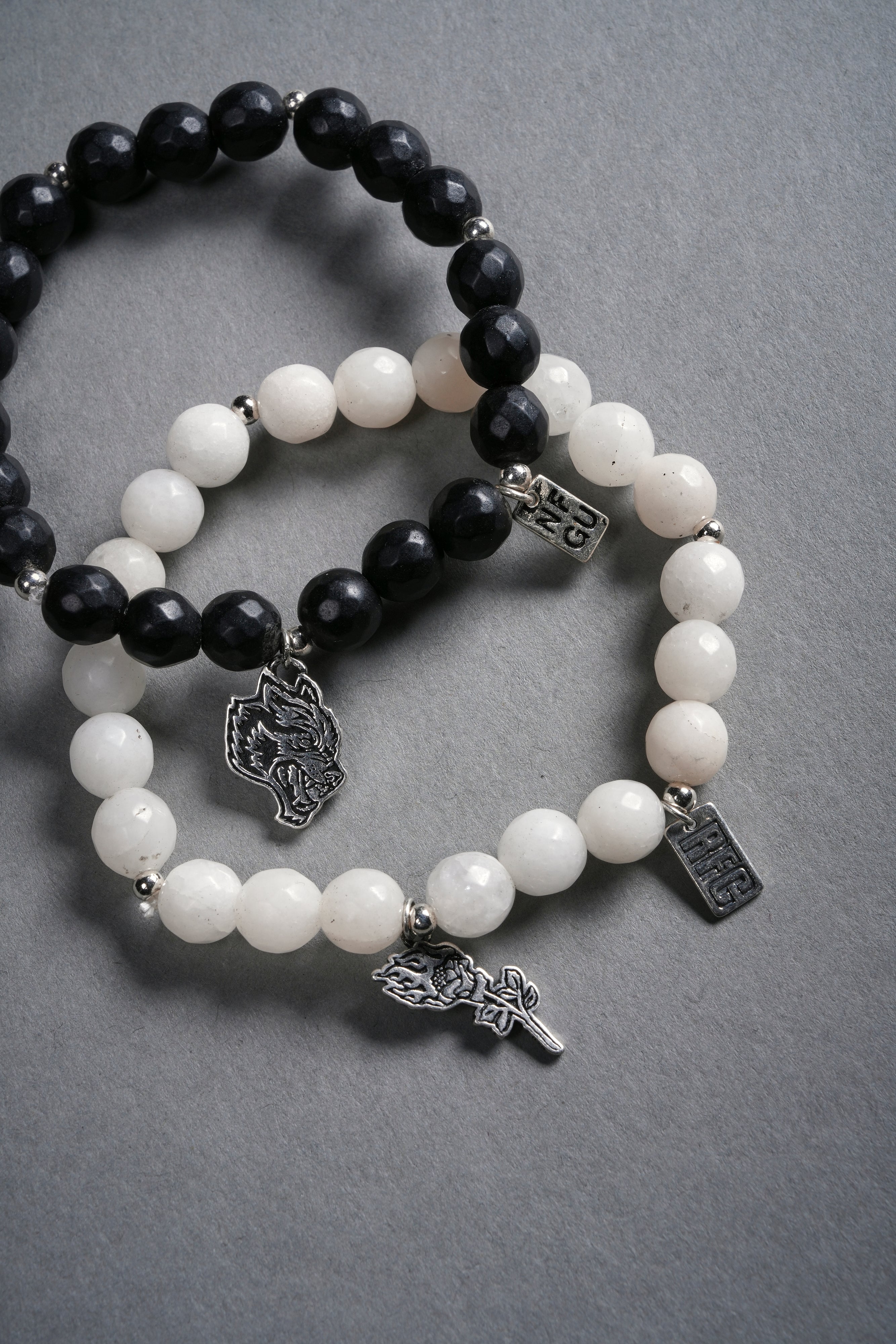 Wolf & Rose She Bracelet Set - Black & Cream