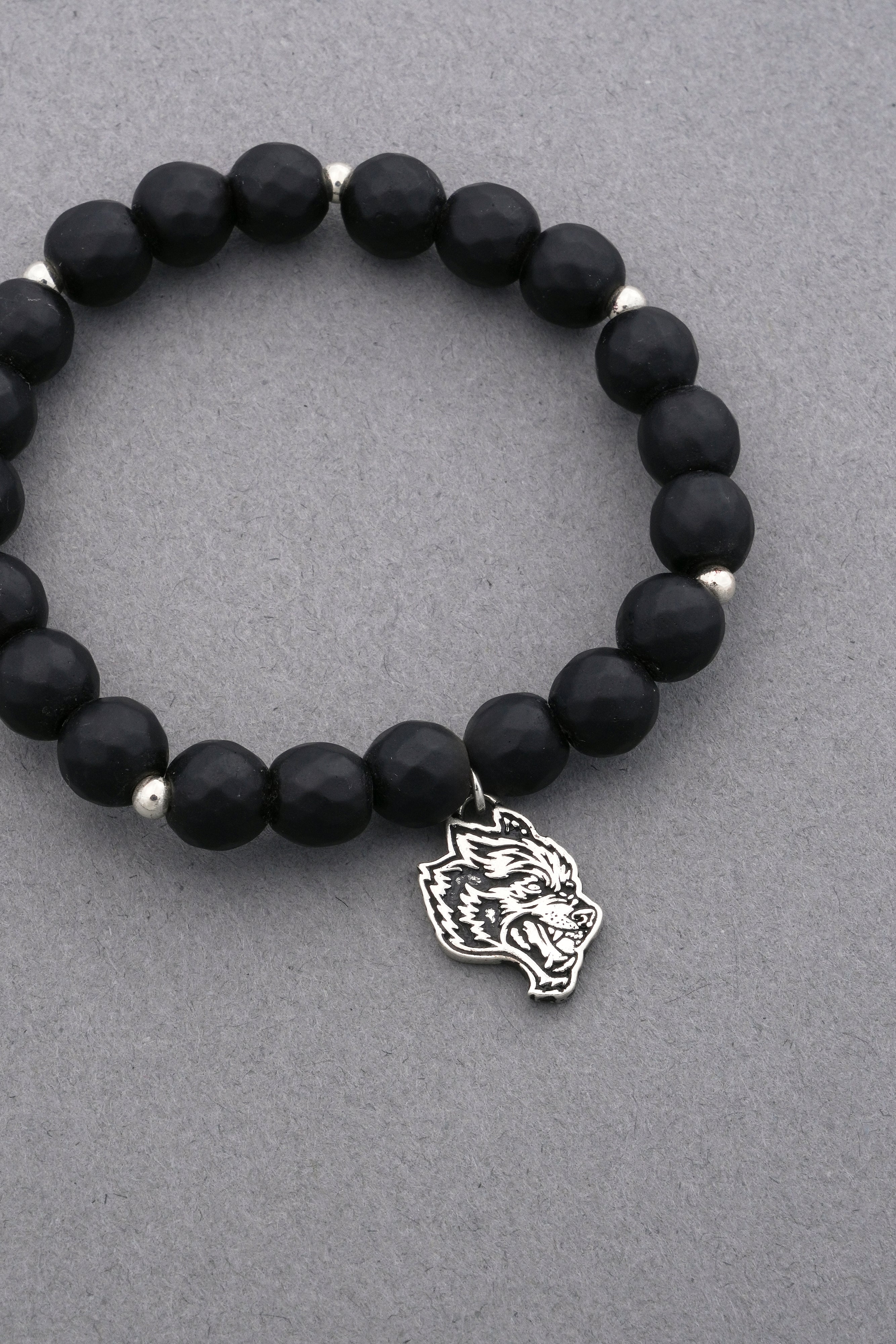 Black Wolf Head She Bracelet - Stylish Pendant Jewelry