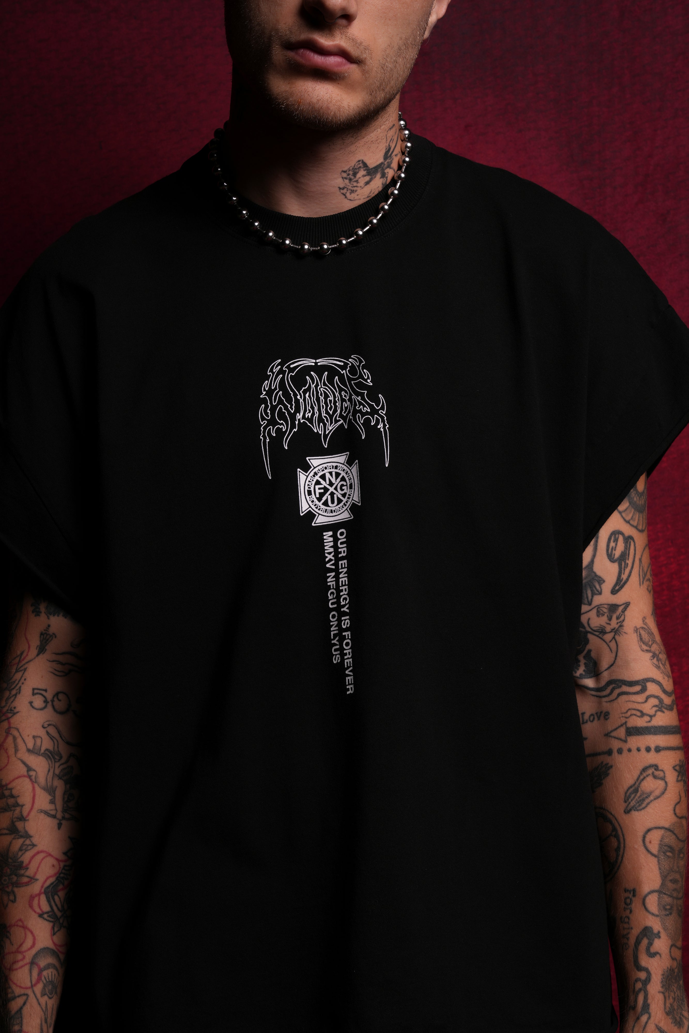 Black Grunge Cut-Off Tee by Mourning Star