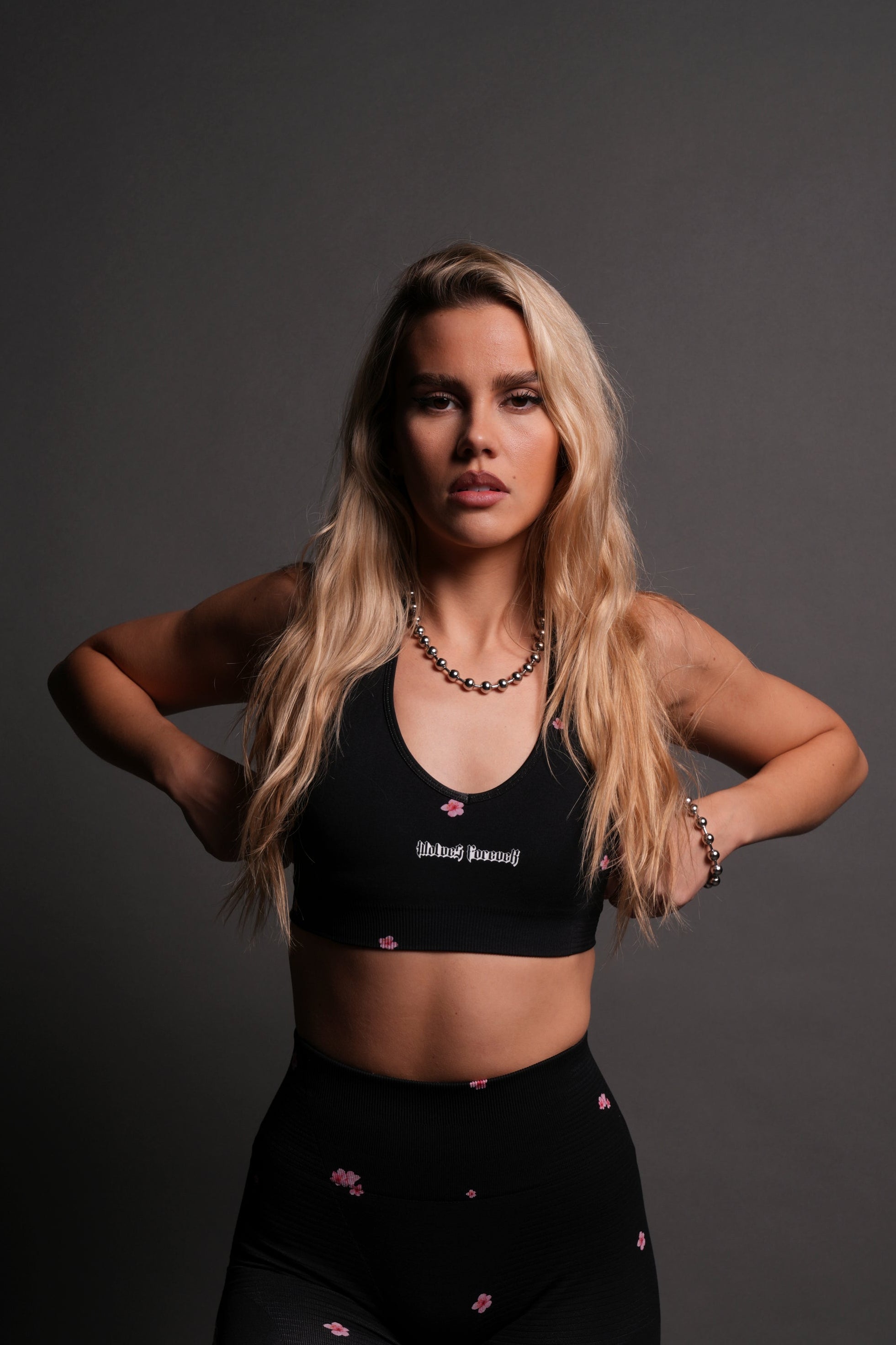 Everson Seamless Halter Bra - Black & Cherry Blossom