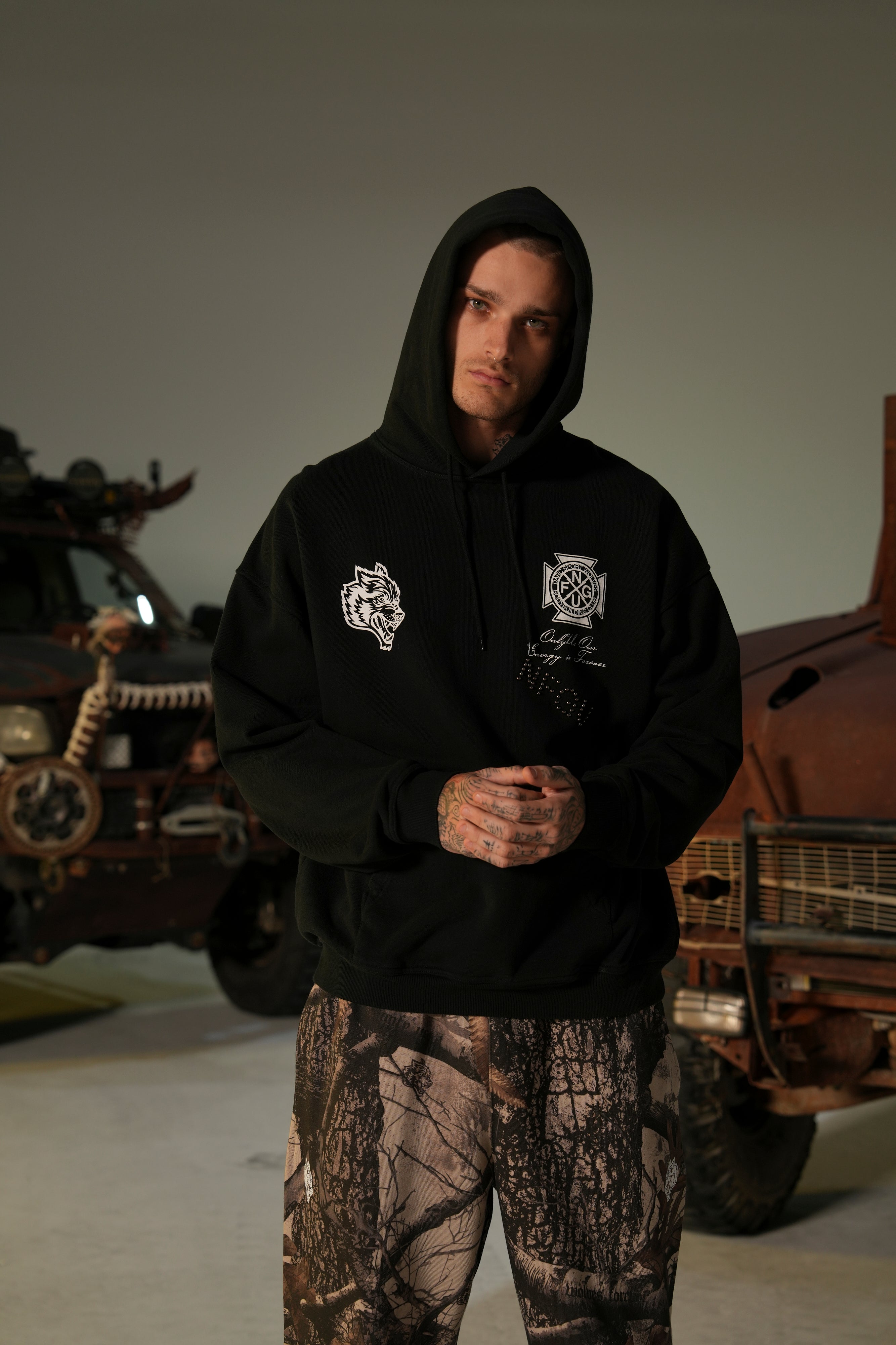 Black Grunge Wolves Crest Unisex Hoodie